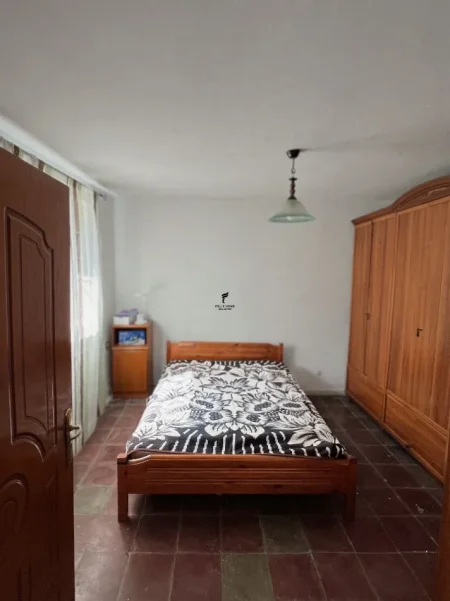 Tirane, jepet me qera apartament 2+1 Kati 1, 70 m² 400 € (STACIONI I TRENIT)