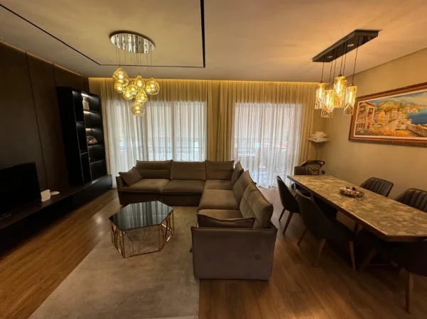 Tirane, shitet apartament 2+1 , 140 m² 490.000 € 