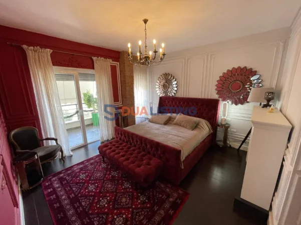 Tirane, jepet me qera Vile 5+1 , 380 m² 3.500 € 