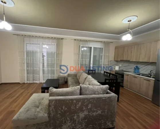 Tirane, jepet me qera apartament 2+1 , 550 € 