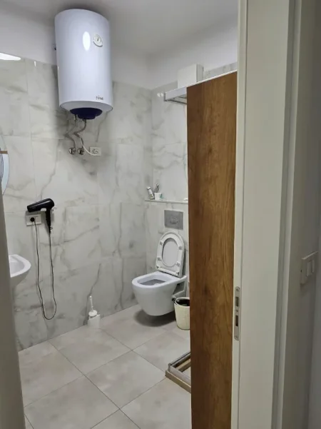 Tirane, shitet apartament 2+1 Kati 3, 95 m² 250.000 € (Ali Demi)