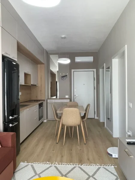 Tirane, jepet me qera apartament 1+1+Ballkon Kati 8, 65 m² 470 € (Ali Demi)