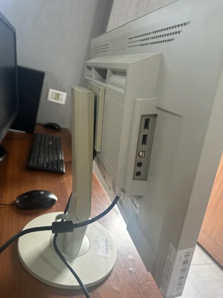 🔥 Monitor  24” Full HD – OKAZION (si i ri) 🔥