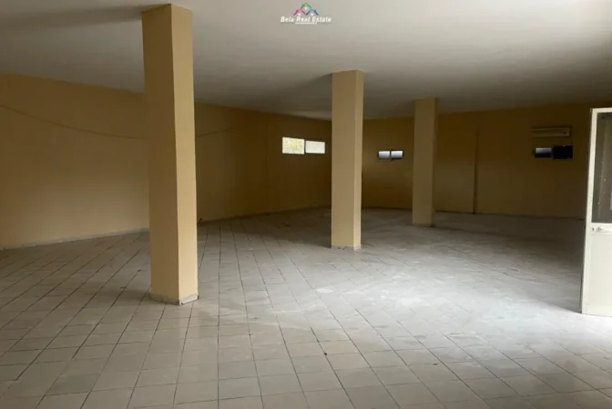 Tirane, jepet me qera dyqan Kati 0, 300 m² 1.500 € (mihal grameno)