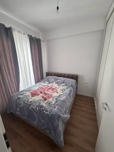 Tirane, jepet me qera apartament 1+1+Ballkon Kati 6, 49 m² 420 € (Mangalem21, Kadiu)