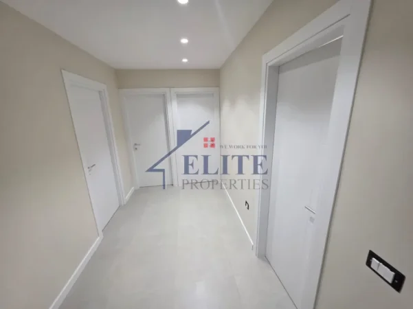 Tirane, shitet apartament 2+1+Ballkon Kati 0, 74 m² 170.000 € (Oxhaku)