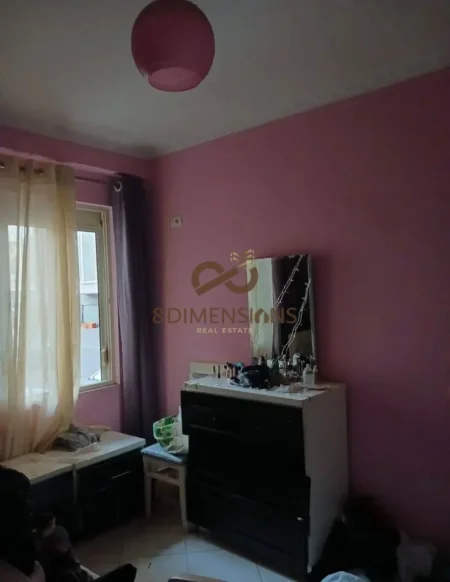 Tirane, shitet apartament 1+1 Kati 1, 73 m² 93.000 € (fresk)