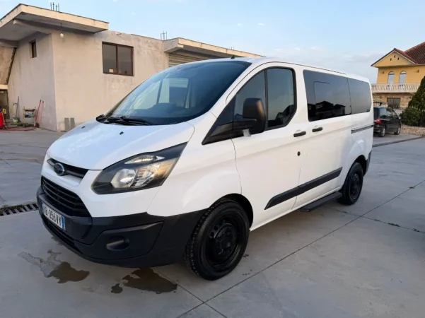Durres, shes Furgon FORD Transit 7+1 Nafte, e bardhë manuale Kondicioner 255.000 km 9,500 €