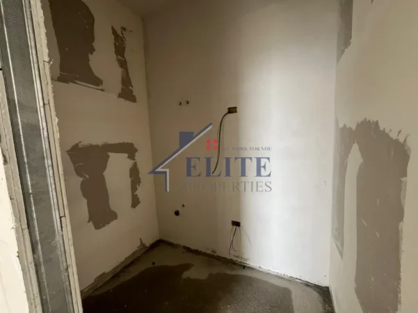 Tirane, shitet apartament 3+1+Ballkon Kati 4, 126 m² 115.000 € (Rruga Berisha)