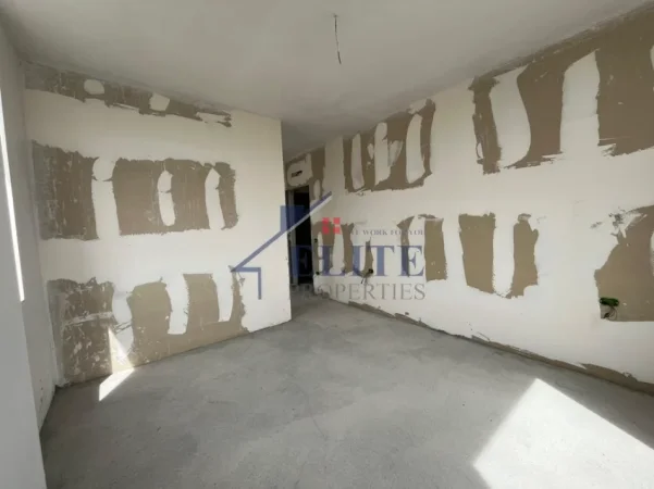 Tirane, shitet apartament 3+1+Ballkon Kati 4, 126 m² 115.000 € (Rruga Berisha)