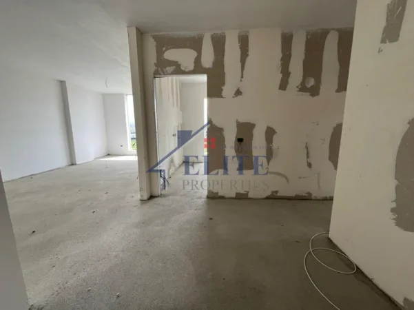 Tirane, shitet apartament 3+1+Ballkon Kati 4, 126 m² 115.000 € (Rruga Berisha)