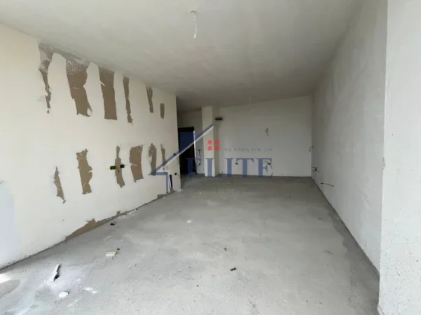 Tirane, shitet apartament 3+1+Ballkon Kati 4, 126 m² 115.000 € (Rruga Berisha)