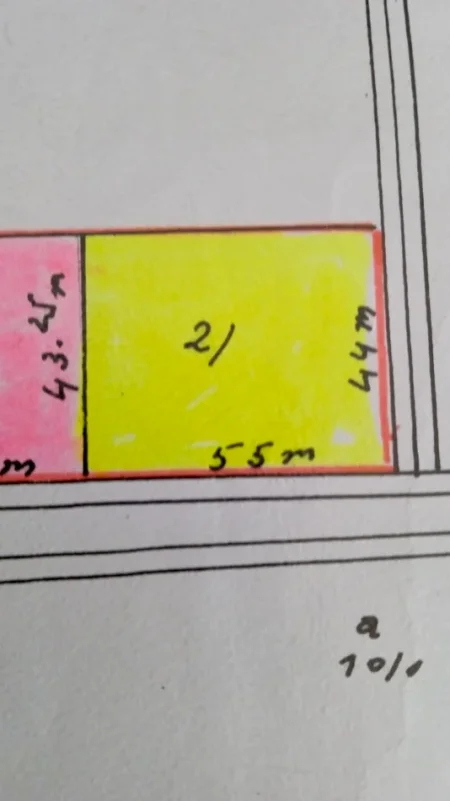 Tirane, shitet toke , 2.400 m² 260.000 € (Rinas afer Aeroportit)