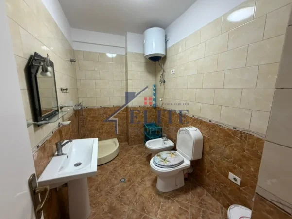Tirane, shitet apartament 1+1+Ballkon Kati 6, 73 m² 165.000 € (Ish Parku i Autobuzave)