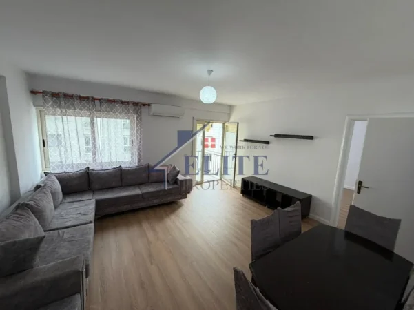 Tirane, shitet apartament 1+1+Ballkon Kati 6, 73 m² 165.000 € (Ish Parku i Autobuzave)