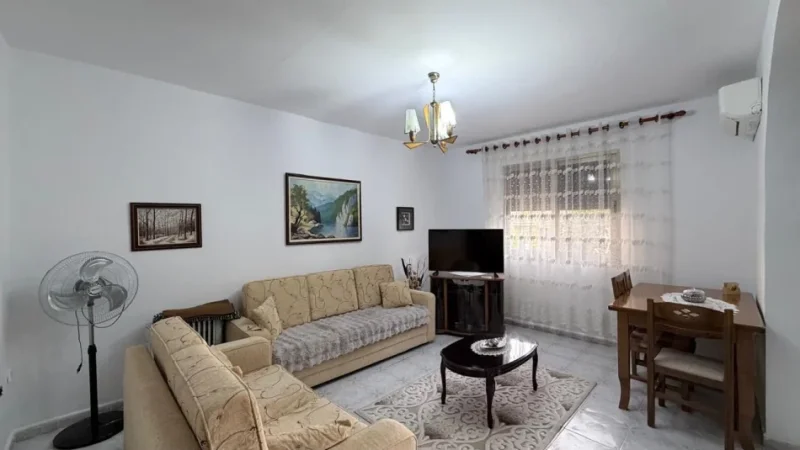 Tirane, jepet me qera apartament 1+1 Kati 2, 60 m² 390 € (Ali Demi)