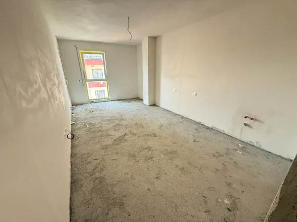 Tirane, shitet apartament Kati 3, 121 m² 242.000 € (Rruga Xhanfize Keko)
