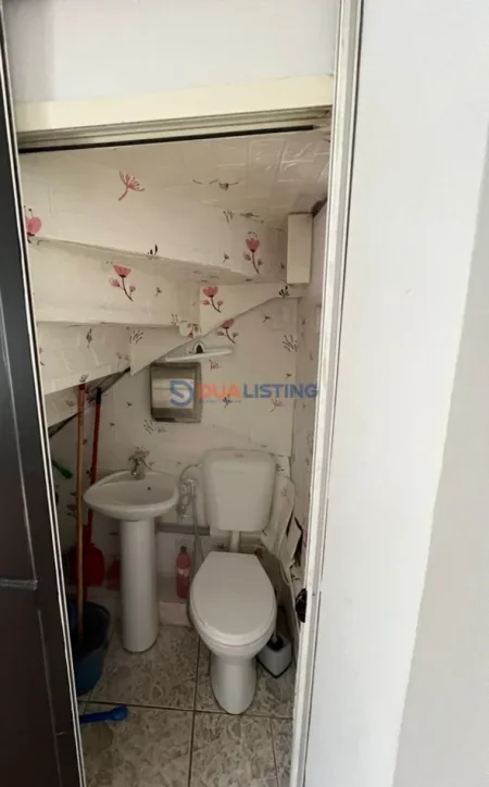 Tirane, jepet me qera ambjent biznesi , 32 m² 550 € (Rruga e Durrësit Tirana)
