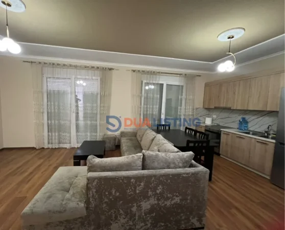 Tirane, jepet me qera apartament 2+1 , 94 m² 550 € (Rruga 5 Maji Tirana)