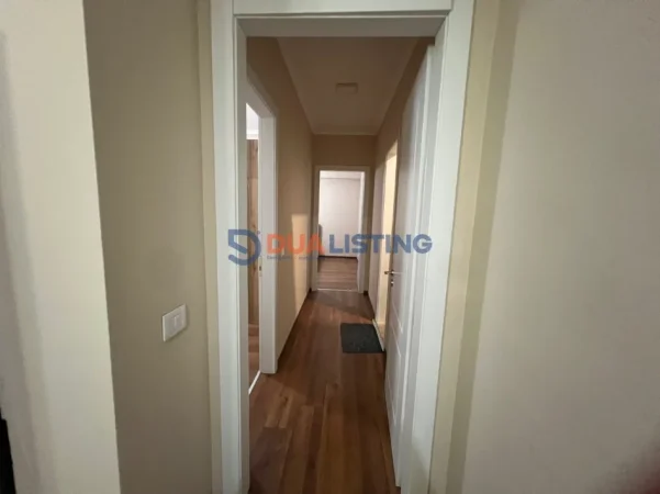 Tirane, jepet me qera apartament 2+1 , 94 m² 550 € (Rruga 5 Maji Tirana)