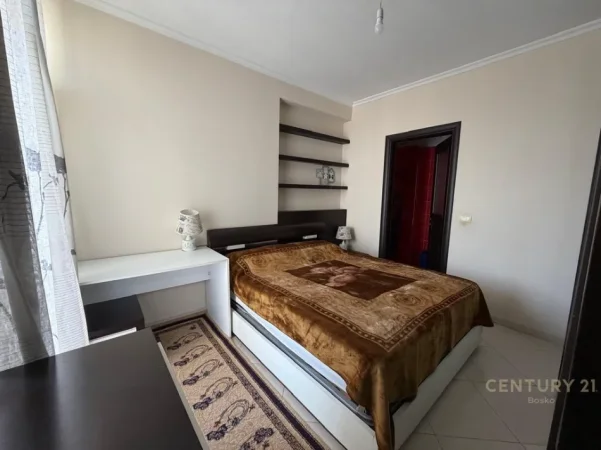 Tirane, jepet me qera apartament 2+1+Ballkon Kati 5, 89 m² 500 € (astir)