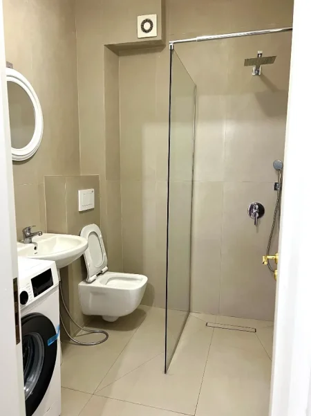 Tirane, jepet me qera nga Pronari, pa-komision apartament 2+1+Ballkon Kati 3, 75 m² 580 € (Rrapo Hekali)