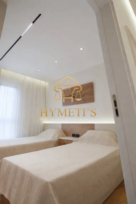 Tirane, shitet apartament 2+1+Ballkon , 87 m² 263.000 € (prane Kompleksit Delijorgji)