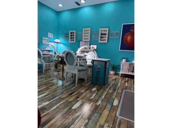 Tirane, shitet ambjent biznesi Kati 0, 37 m² (ish Ekspozita)