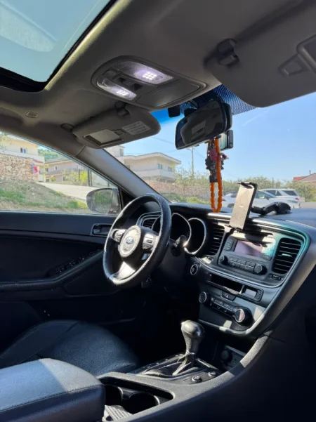 Tirane, shitet makine Kia k5 2015 Gaz Full Panorama Gaz, e zeze automatik Kondicioner 22.000 km 8.600 €