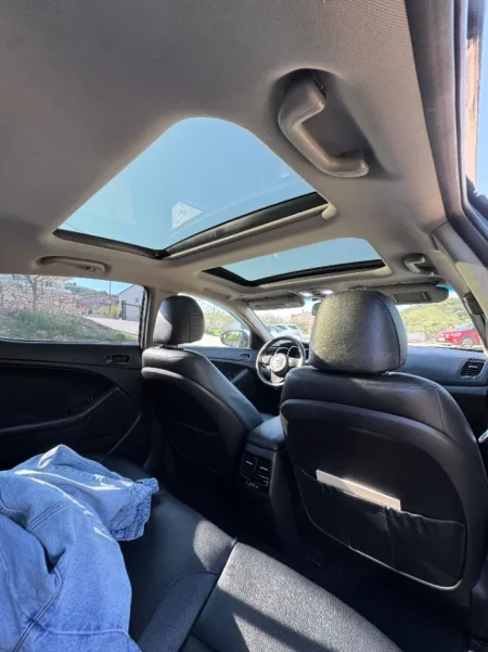 Tirane, shitet makine Kia k5 2015 Gaz Full Panorama Gaz, e zeze automatik Kondicioner 22.000 km 8.600 €