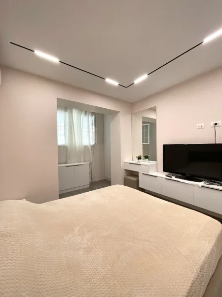 Tirane, jepet me qera apartament 1+1 Kati 1, 580 € 