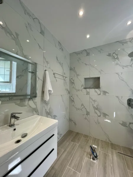 Tirane, jepet me qera apartament 1+1 Kati 1, 580 € 