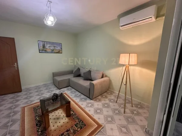 Tirane, jepet me qera apartament 2+1 Kati 5, 550 € 