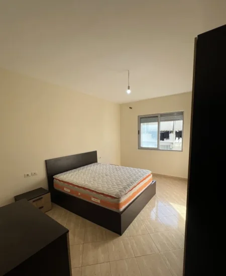 Tirane, jepet me qera apartament 1+1 Kati 2, 78 m² 450 € (Kodra E Diellit)