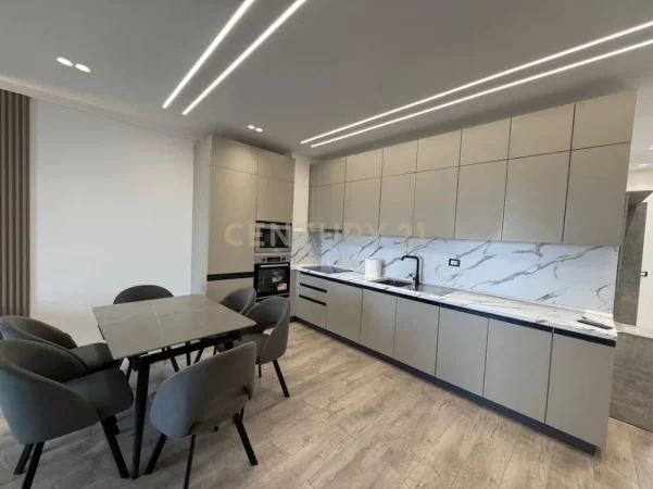 Tirane, shes apartament 2+1 Kati 6, 108 m² 250.000 € (bulevardi ri)