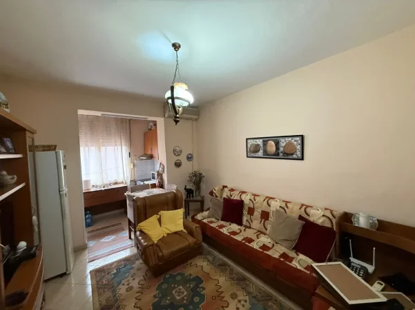Tirane, shitet apartament 2+1 Kati 2, 69 m² 160.000 € 