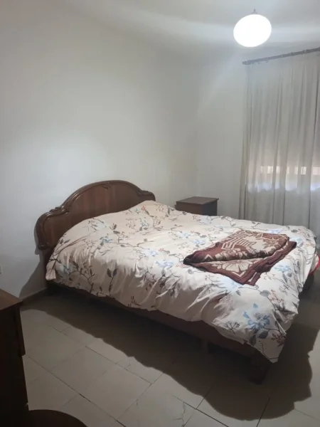 Tirane, jepet me qera apartament 2+1 Kati 4, 120 m² 550 € (Ministry Of Internal Affairs)