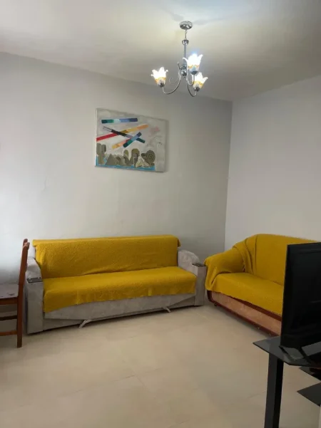 Tirane, jepet me qera shtepi 1+1 Kati 0, 70 m² 250 € (Rruga Avzi Nela)
