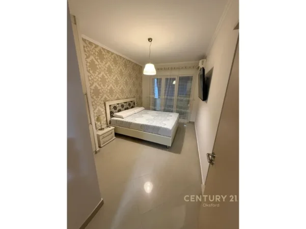 Tirane, jepet me qera apartament 2+1 Kati 7, 80 m² 770 € (21 Dhjetori)