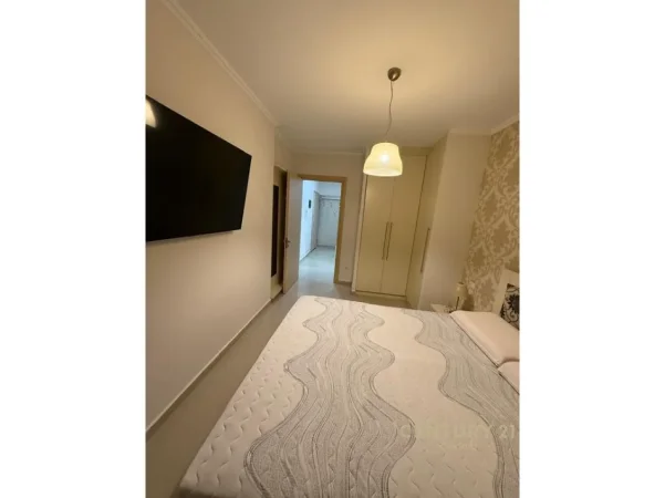 Tirane, jepet me qera apartament 2+1 Kati 7, 80 m² 770 € (21 Dhjetori)