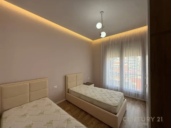 Tirane, jepet me qera apartament 2+1 Kati 8, 118 m² 1.300 € (Delijorgji)