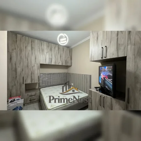 Tirane, jepet me qera apartament 1+1 , 55 m² 600 € 