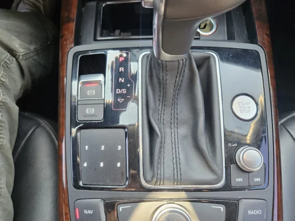 Durres, shitet makine Audi A6 Nafte, automatik 153.000 km