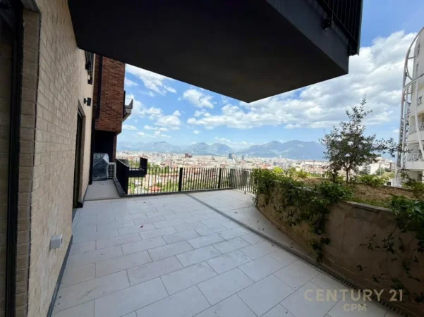 Tirane, jepet me qera apartament 2+1+Ballkon Kati 3, 135 m² 1.500 € (kodra e diellit 2)