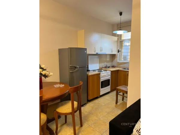 Tirane, jepet me qera apartament 1+1 Kati 1, 66 m² 570 € (mine peza)