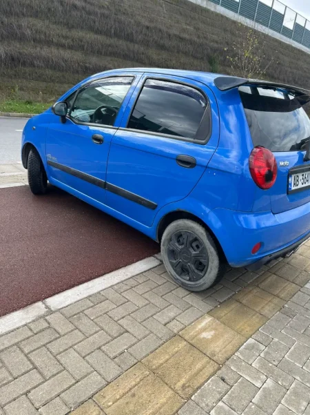 Tirane, shes Chevrolet Matiz Benzin, blu manuale Klima 123.313 km 1.300 €