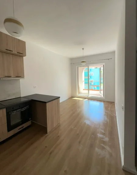 Tirane, jepet me qera apartament 1+1+Aneks+Ballkon Kati 5, 50 m² 350 € (tregu elektrik)