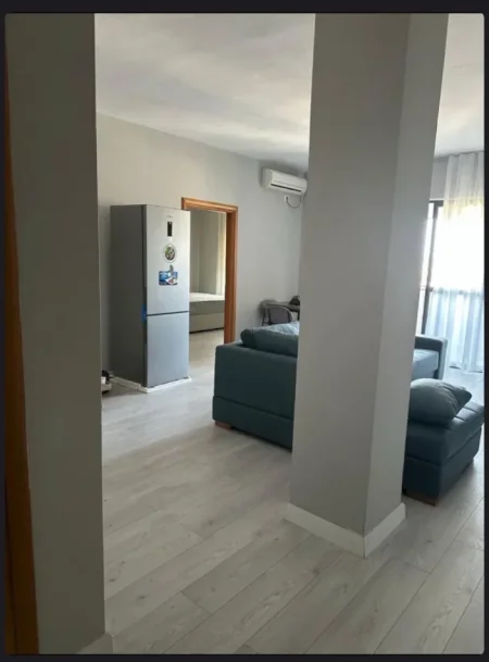 Tirane, jepet me qera apartament 2+1 Kati 8, 80 m² 600 € (Materniteti i Ri, afer Pasticeri Tito nr 2)