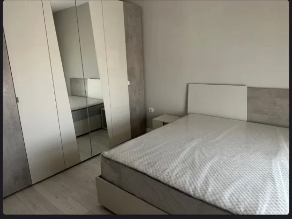 Tirane, jepet me qera apartament 2+1 Kati 8, 80 m² 600 € (Materniteti i Ri, afer Pasticeri Tito nr 2)