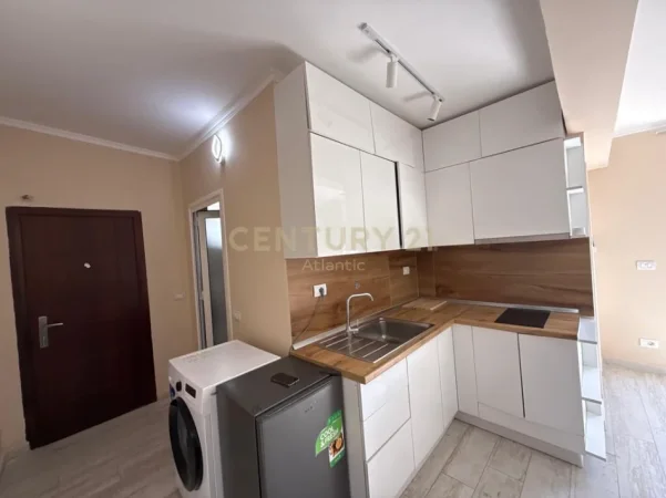 Durres, jepet me qera apartament 1+1 Kati 4, 84 m² 350 € 